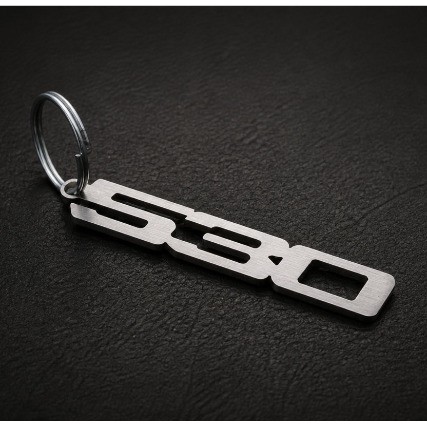 BMW 530 Emblem Schlüsselanhänger – Edelstahl | Inox Drive